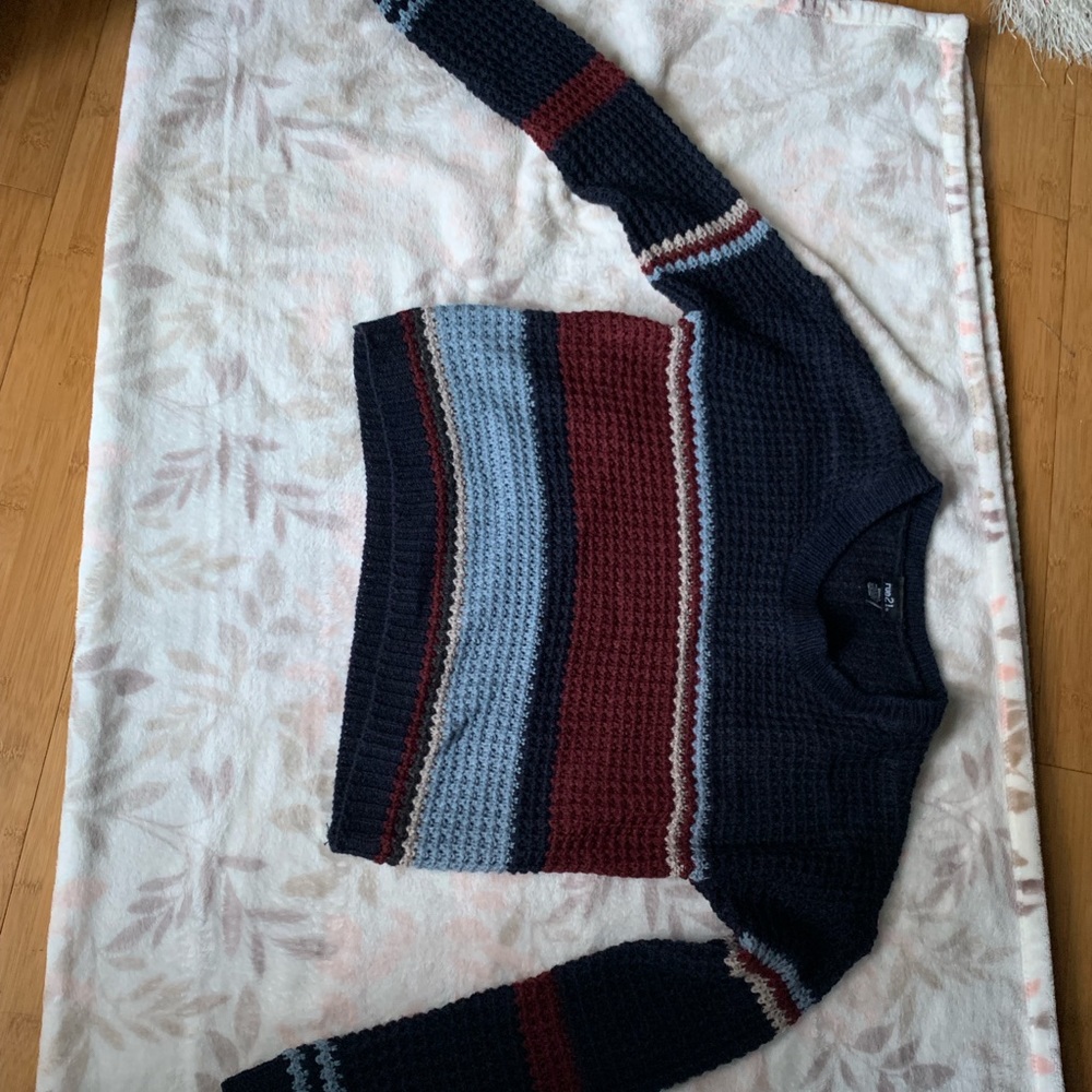Cropped sweater